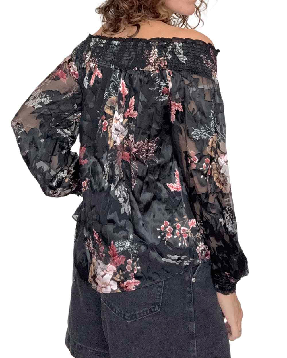 White House Black Market - talla M